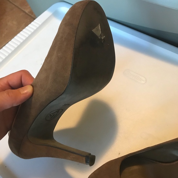 Chestnut Brown suede pumps - Picture 4 of 8